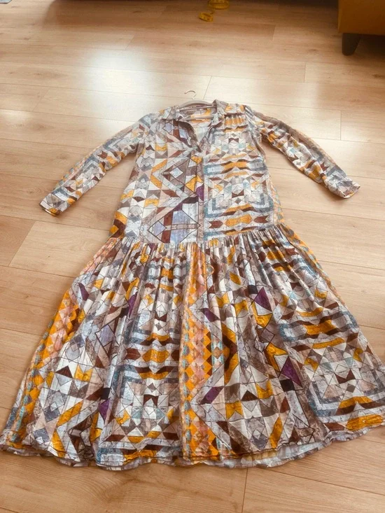 Anthropologie size medium Flounces Abstract Long Sleeve  Dress in Multicolor - Picture 4 of 14